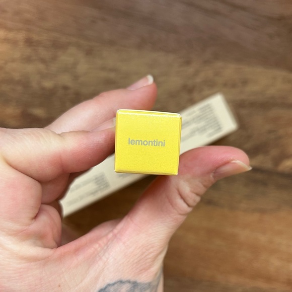 Rhode Peptide Lemontini and Junoco Lip Milk Set - Picture 3 of 3